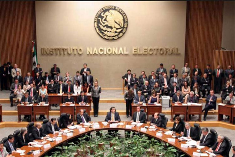INE ve focos rojos en 6,565 secciones; en atención especial 200 distritos