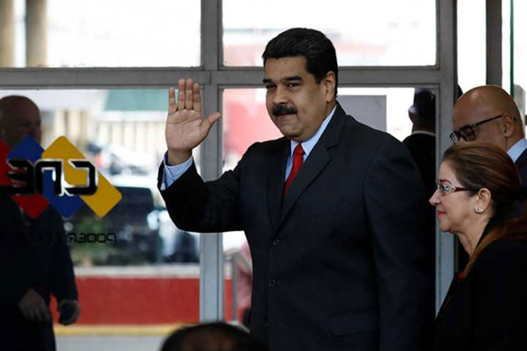 Alegan que Maduro es colombiano y, por lo tanto, su presidencia es ilegal