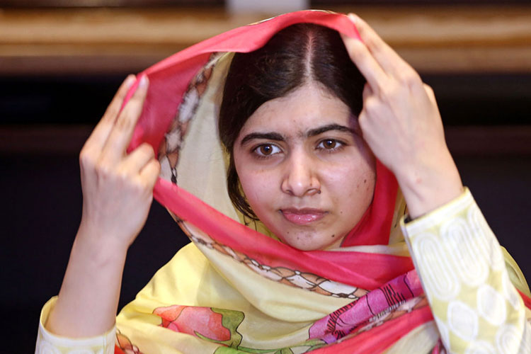 Malala visita su ciudad natal en Pakistán tras seis años