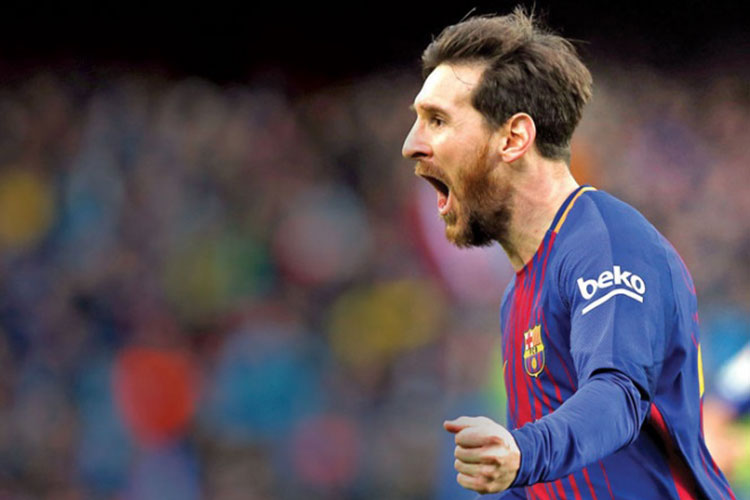 Lesión de Iniesta, mala noticia en triunfo del Barcelona