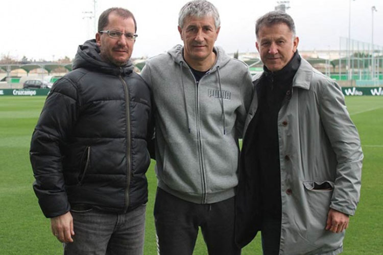 Osorio le echa un ojo a Guardado y Moreno