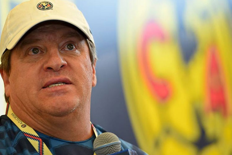 Henry Martín no irá al Mundial, dice ‘El Piojo’