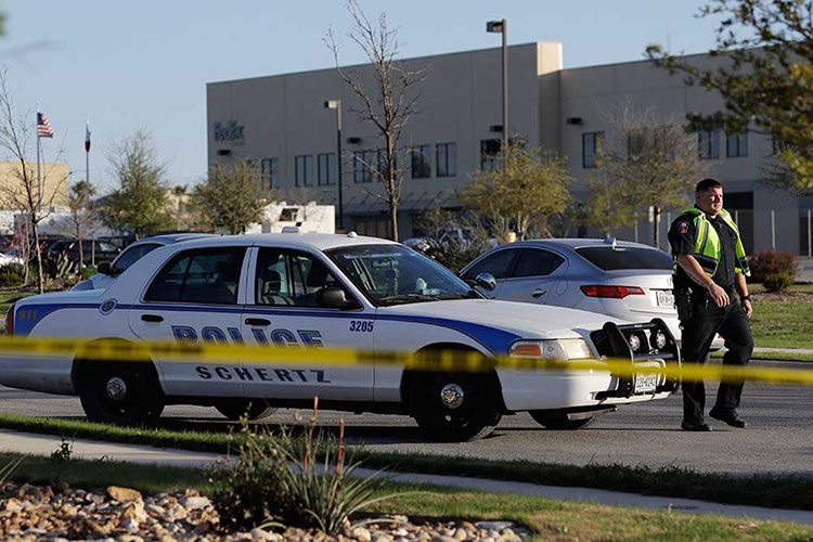 Estalla quinto paquete bomba en Texas; un herido