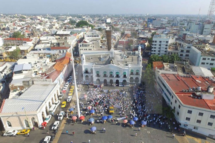 Protestan 7 mil taxistas en Villahermosa contra Uber