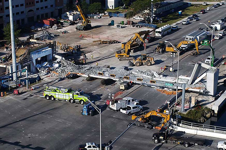 Alertaron de puente en Miami antes de colapso; van 9 muertos