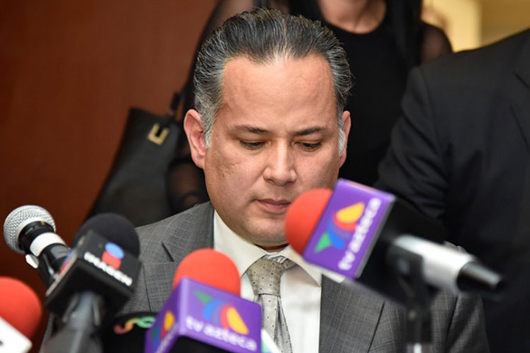 Santiago Nieto revela soborno; implicado, funcionario de Osorio