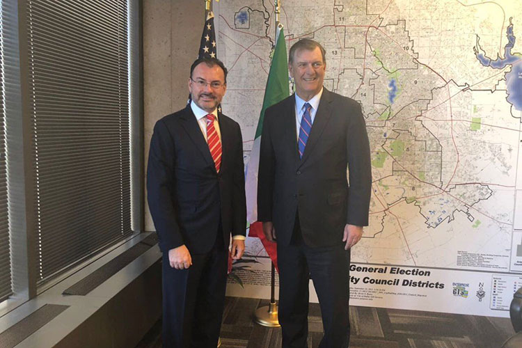 Videgaray dialoga con Abott sobre el TLCAN