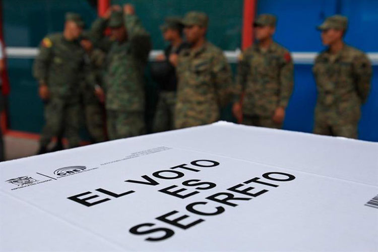 El PRI prepara el registro en ‘paquete’