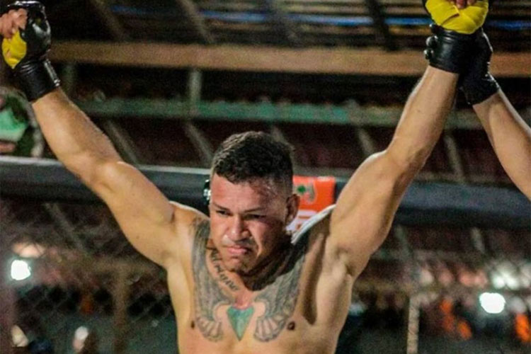 Asesinan a luchador de MMA frente a su familia