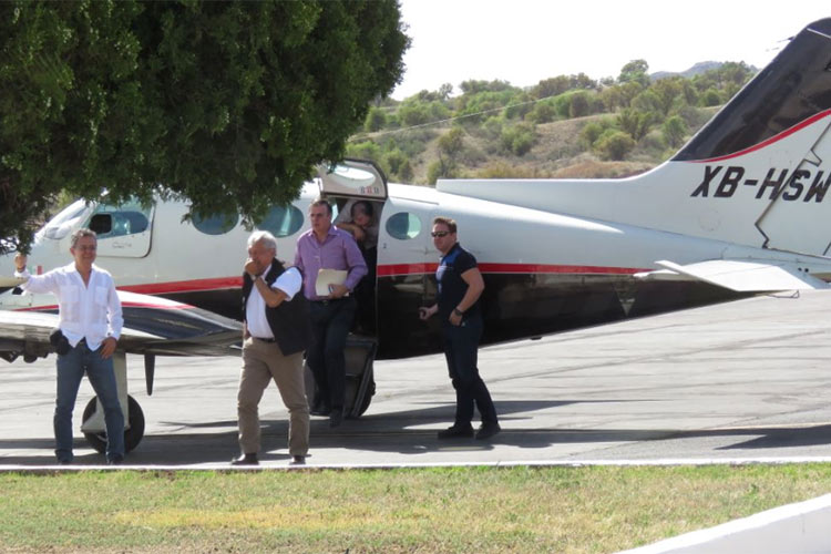 No es irregular el uso de aviones privados: INE