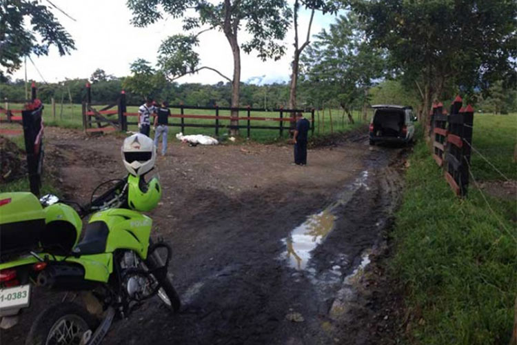Atentado en Colombia deja 8 policías muertos