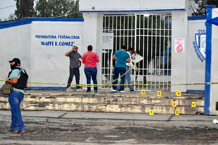 Alumno de Prepa 1 escapaba de secuestro: Director