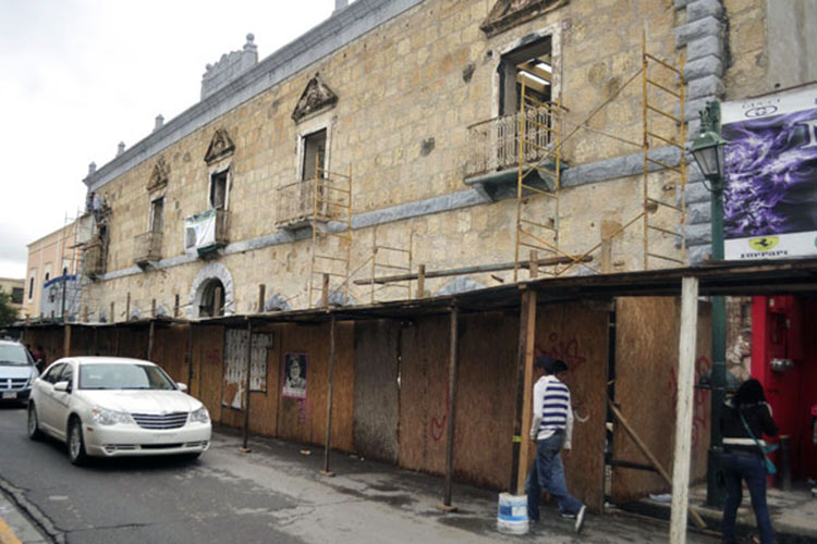 Buscarán a dueños de edificios “añejos”