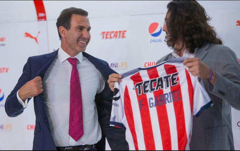De Anda espera resolver hoy adeudos de Chivas con jugadores