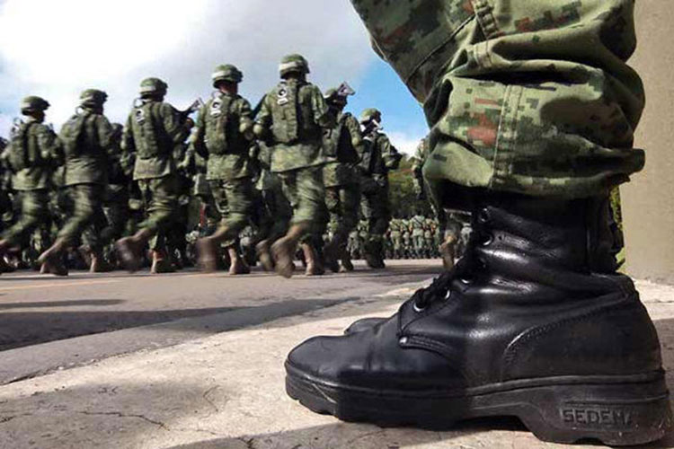 Diputados avalan prohibir ingreso de menores de 18 años al Ejército