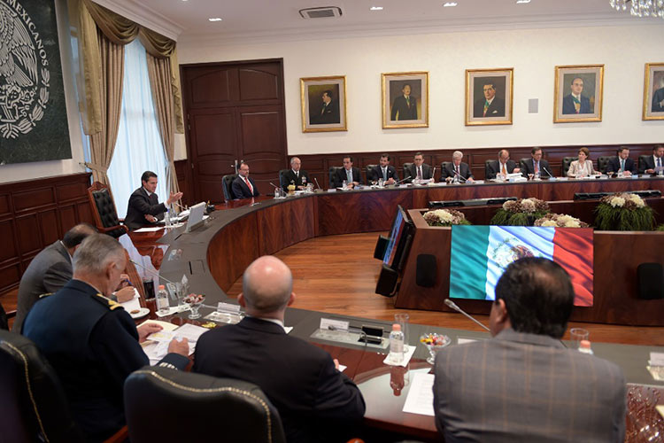 Peña dispone evaluar cooperación con EU