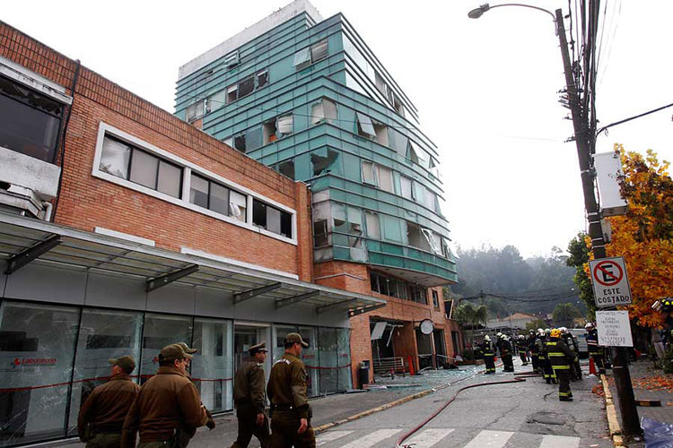 Explosión en clínica de Chile deja al menos 3 muertos