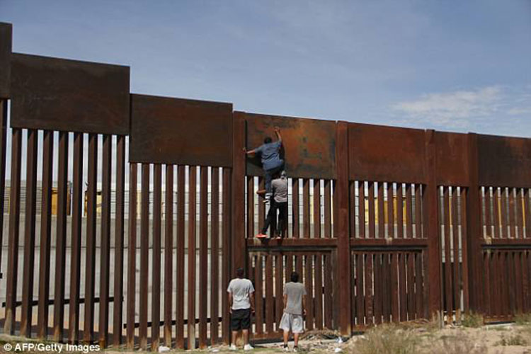 El muro de Trump interrumpe el sueño 2 minutos