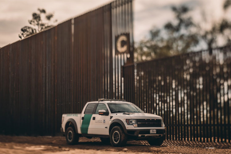 Cubrirá solo 160 kilómetros expansión de muro fronterizo EUA-México