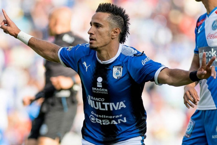 Gallos celebra en casa y piensa en grande