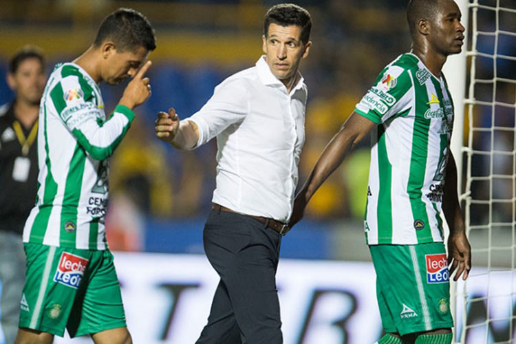 Gustavo Díaz lanza advertencia a jugadores