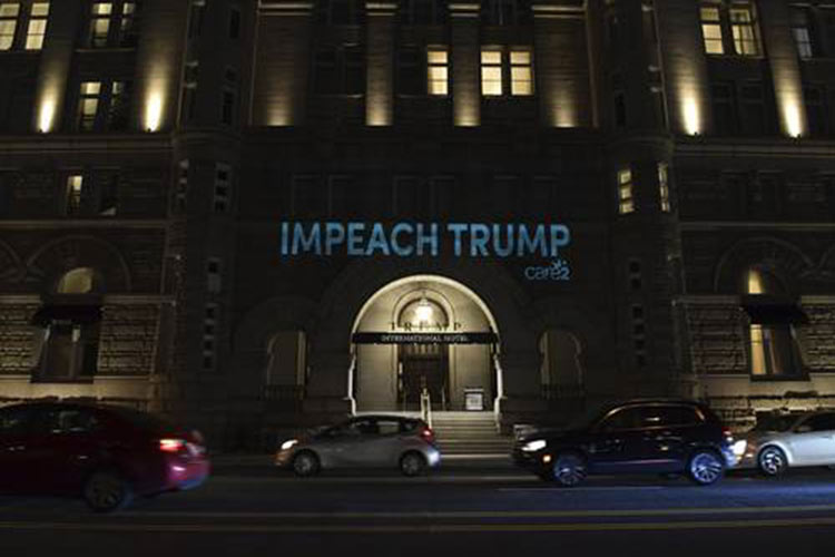 Se enfila Trump hacia una crisis constitucional