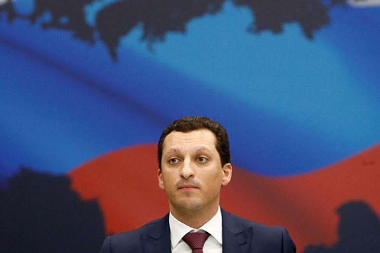 EU sanciona a oligarcas y funcionarios rusos