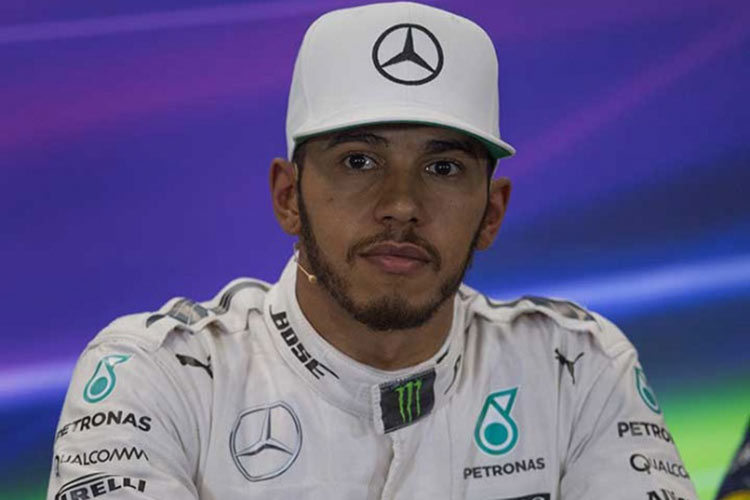 Lewis Hamilton, en problemas