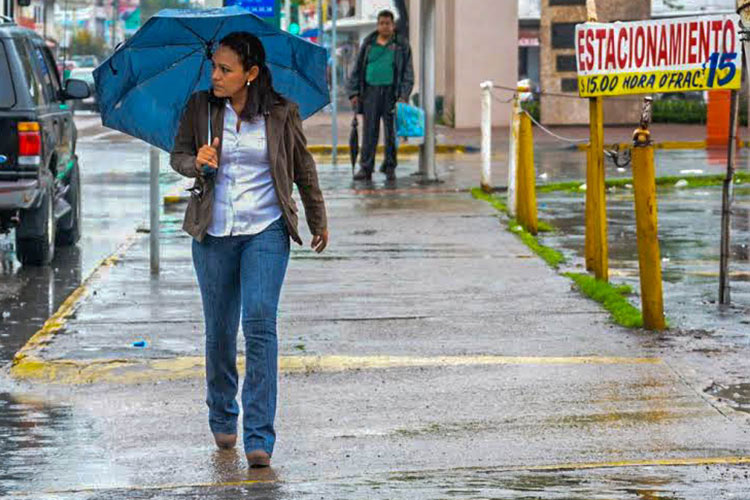 Alertan de lluvias y fuertes vientos