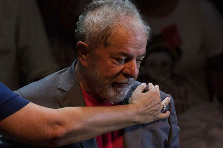 Fiscal general de Brasil pide encarcelar a Lula