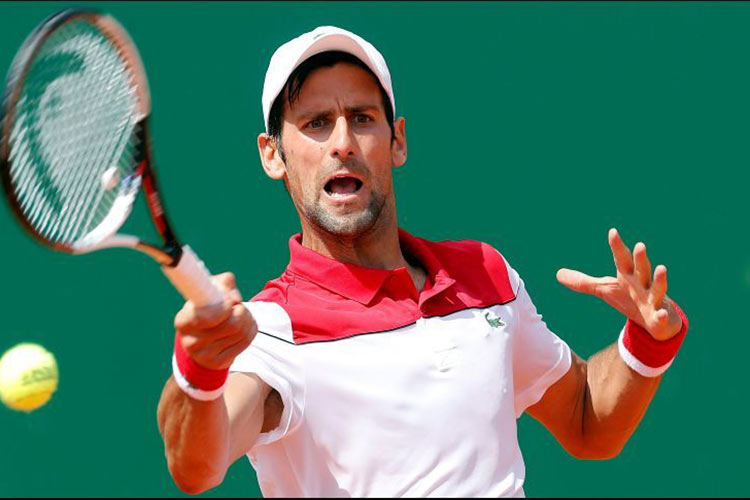 Djokovic sufre pero vence a Coric en Montecarlo