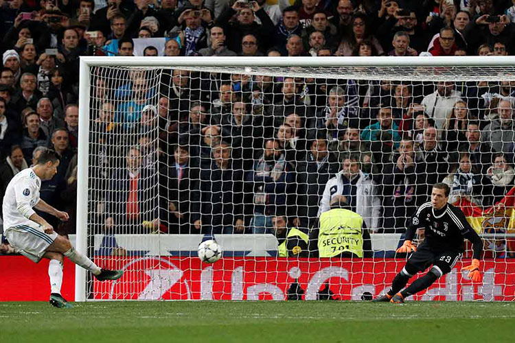 Escándalo arbitral pone al Real Madrid en semifinales