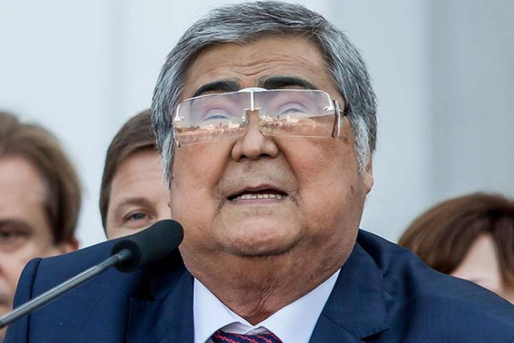 Renuncia gobernador ruso por incendio en centro comercial