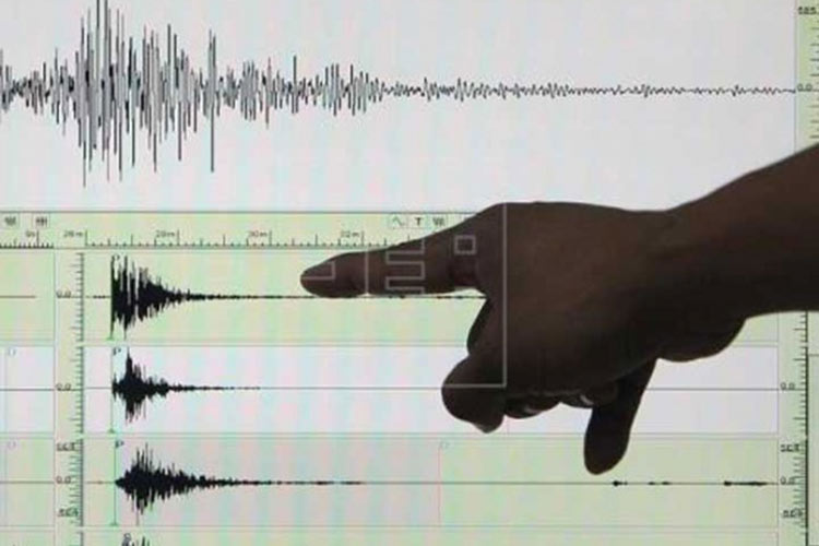 Se registran derrumbes en el centro de Italia tras sismo