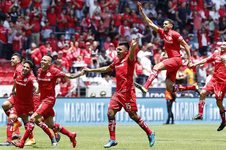 Necaxa y Toluca, con mutuo respeto