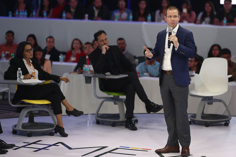 Sí hubo un “error grave” al implementar la reforma educativa: Anaya