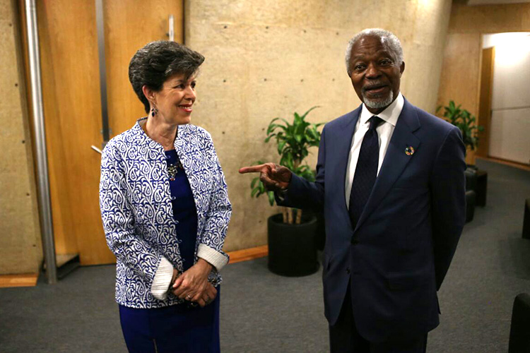 Visita Kofi Annan, ex secretario general de la ONU, el TEPJF