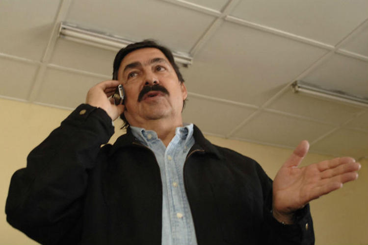 Ordenan a Gómez Urrutia devolver fondo de 55 mdd