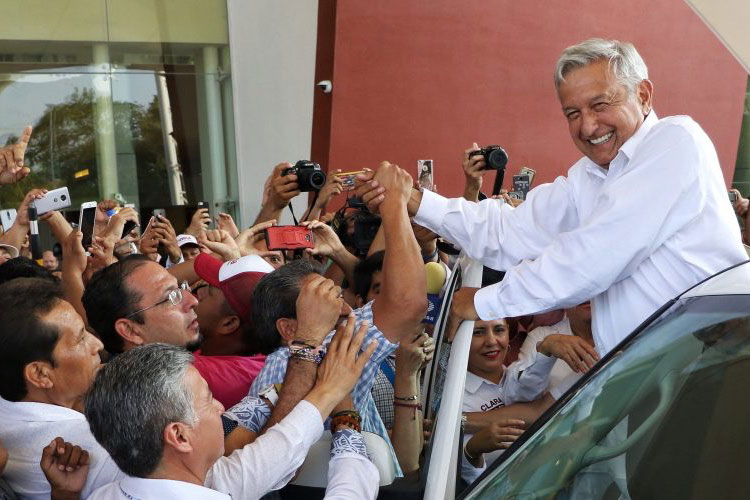 “Estoy rebién de salud”, presume López Obrador
