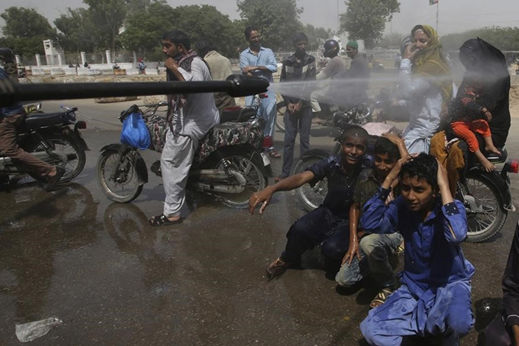 Pakistán: ola de calor deja 65 muertos en Karachi