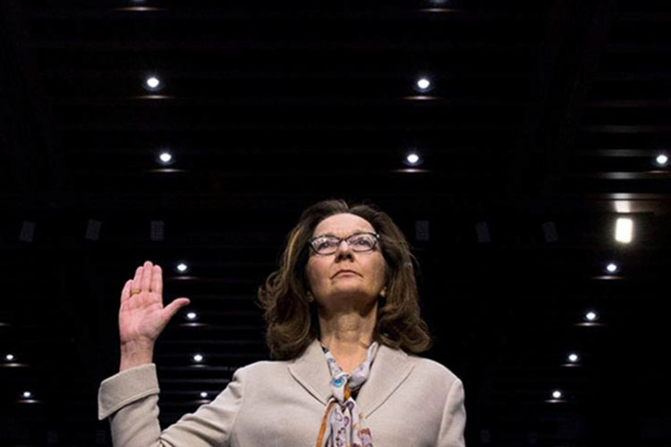 Senado de EU confirma a Gina Haspel como directora de la CIA