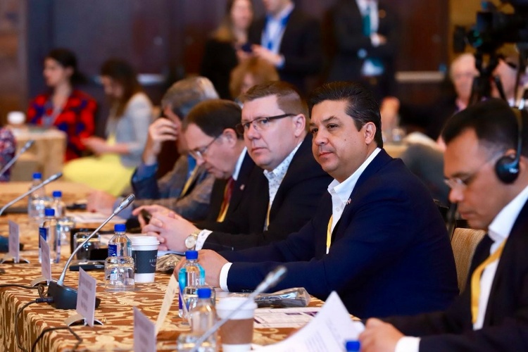 Gobernador asiste a Cumbre de Gobernadores de EU, Canadá y México