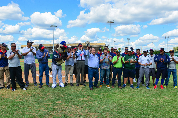 Inauguran campamento de béisbol 2018