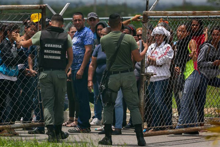 Reportan al menos 11 muertos en motín carcelario en Venezuela