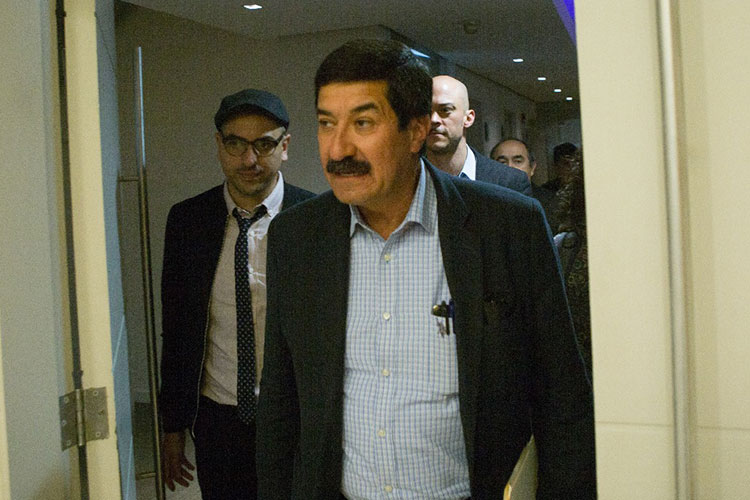 SCJN da tres días a Corral para que traslade a Gutiérrez