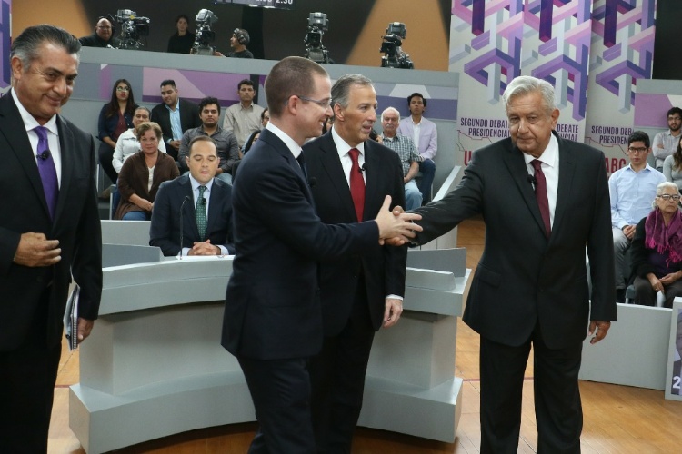 Debaten cara a cara; faltan 41 días para la elección