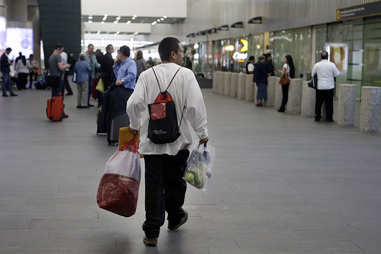 Piden que México invierta más recursos en deportados de EEUU