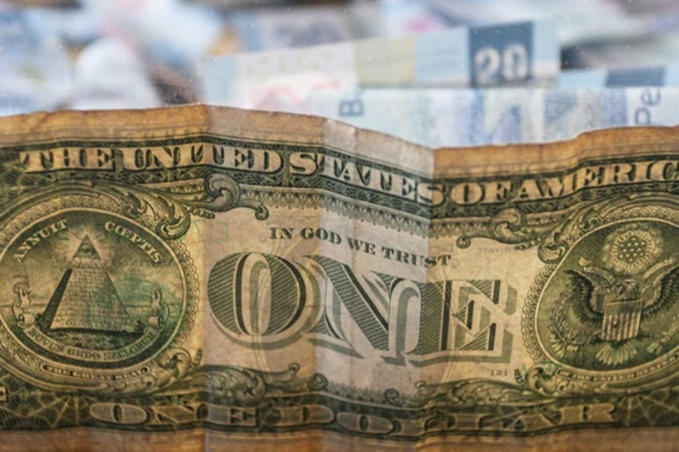 Imposición de aranceles de EU eleva el dólar hasta los $20.41