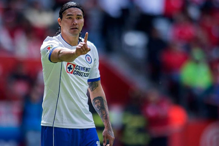 ‘Gullit’ Peña, baja de Cruz Azul
