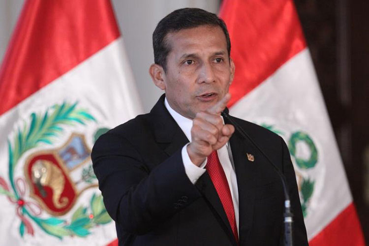 Perú: Juez suspende apropiación de casa de expresidente